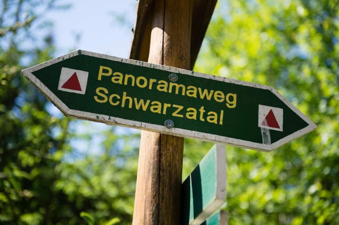 Bungalow Schwarzatalblick In Bad Blankenburg Ortsteil Boehlscheiben エクステリア 写真