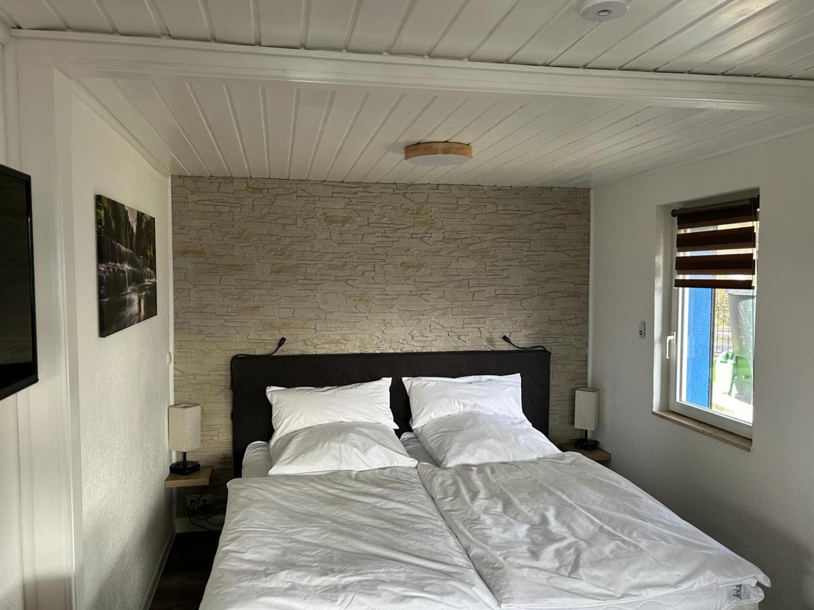 Bungalow Schwarzatalblick In Bad Blankenburg Ortsteil Boehlscheiben エクステリア 写真