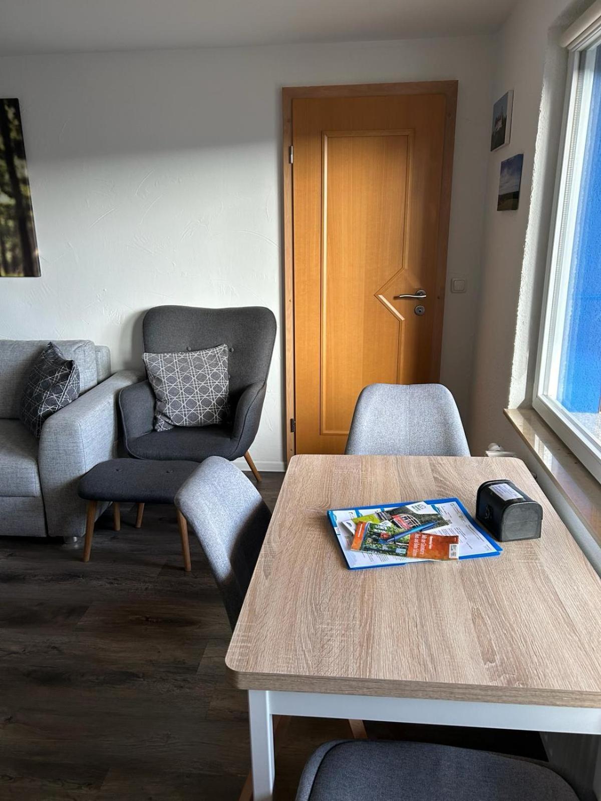 Bungalow Schwarzatalblick In Bad Blankenburg Ortsteil Boehlscheiben エクステリア 写真